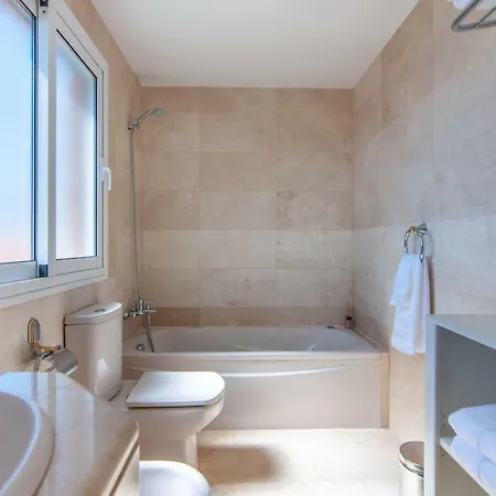 Chalet Madroñal Villa *